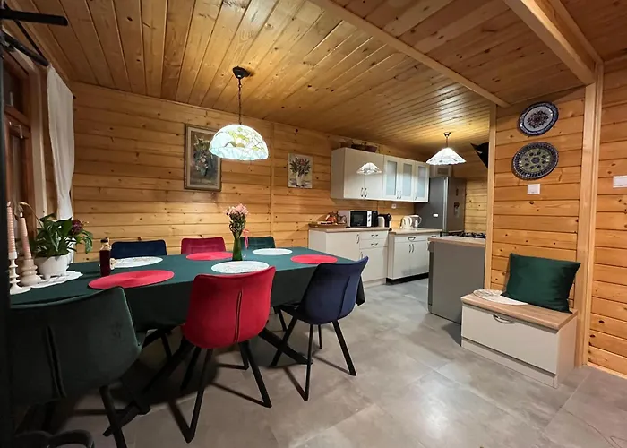 Holiday home Sielanka, Wyjatkowy Dom, Jacuzzi